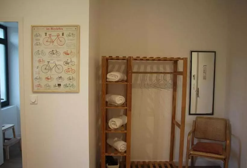 Hotelli La Gare Soyons