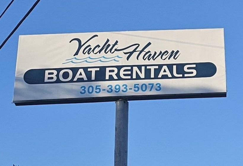 فندق Yacht Haven