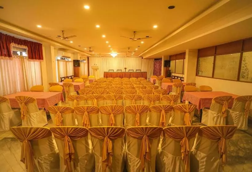 Liwa Tower Hotel & Business Center