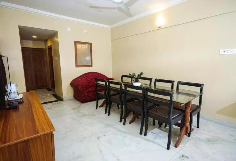 Liwa Tower Hotel & Business Center