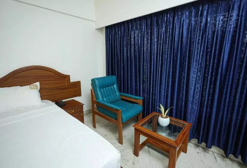 Liwa Tower Hotel & Business Center