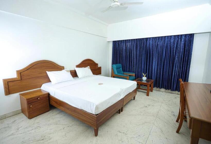 Liwa Tower Hotel & Business Center