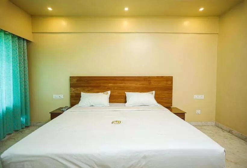 Liwa Tower Hotel & Business Center