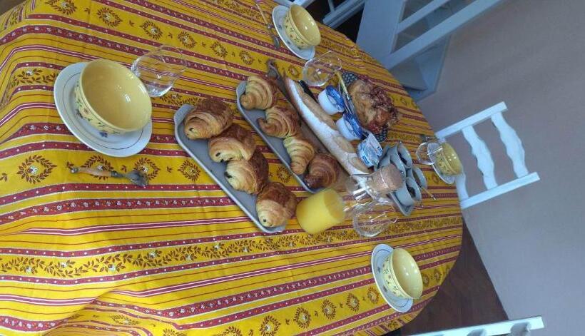 פנסיון La Cigaliere