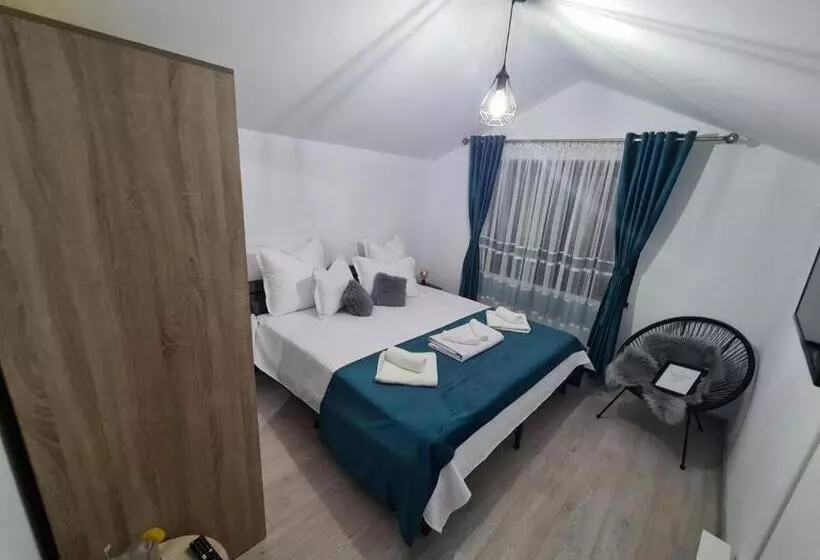 Piatra Rosie Pensiune Agroturistică