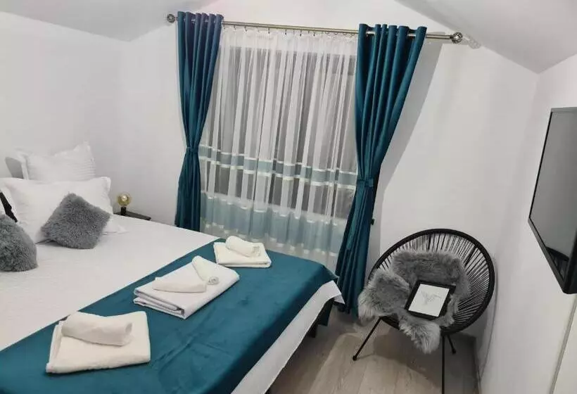 Piatra Rosie Pensiune Agroturistică