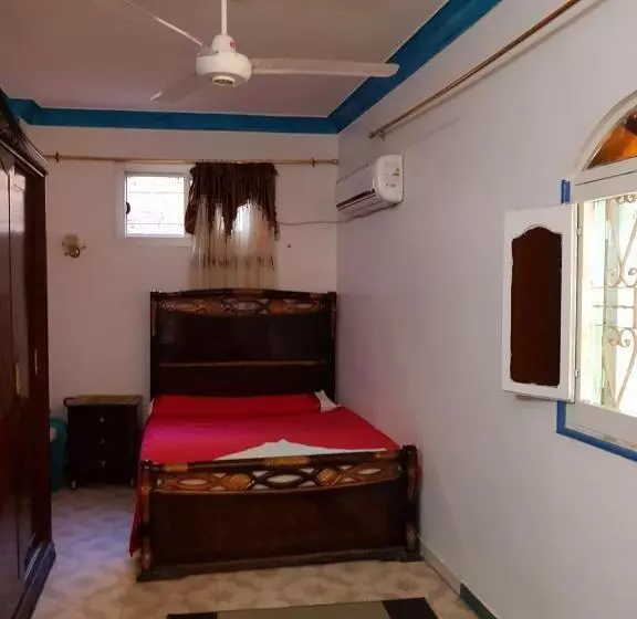 تختخواب و صبحانه Keka Nubian House