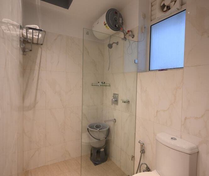 בית מלון כפרי Fairvacanze Inns & Suites Lucknow