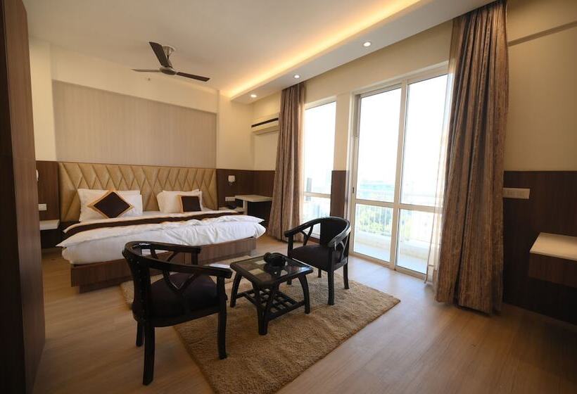 בית מלון כפרי Fairvacanze Inns & Suites Lucknow