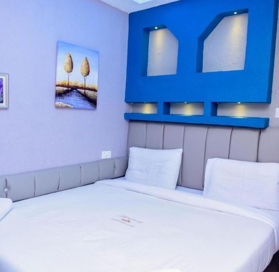 هتل Galaxy Resort Kitengela