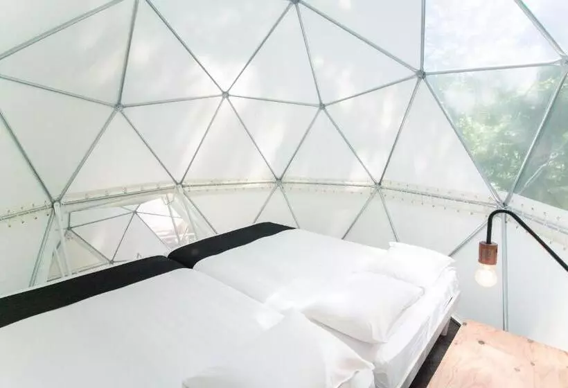 Hotelli 泊まれる公園 Inn The Park