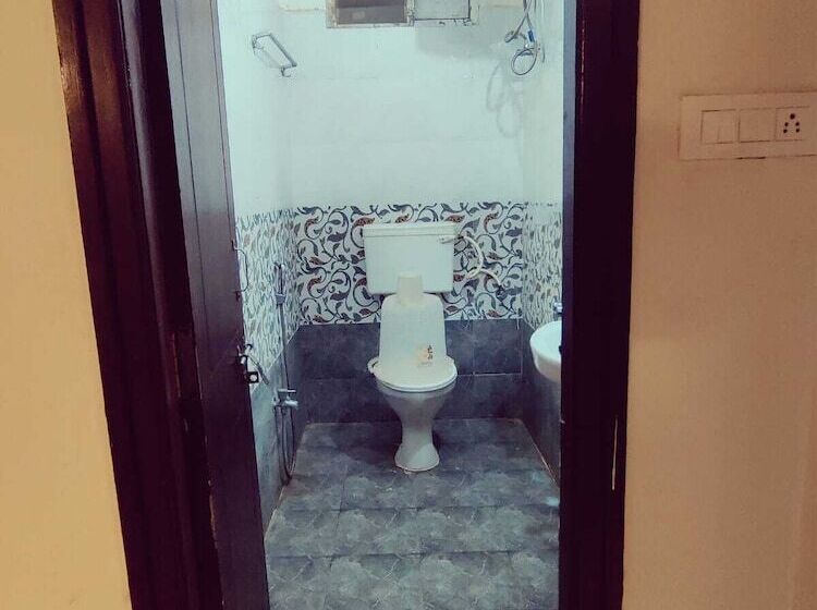 Szálloda Iroomz P Homes