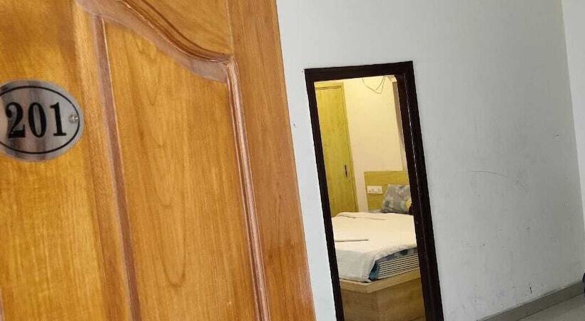 Szálloda Iroomz P Homes