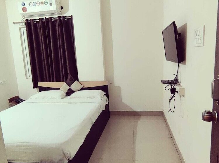 Szálloda Iroomz P Homes