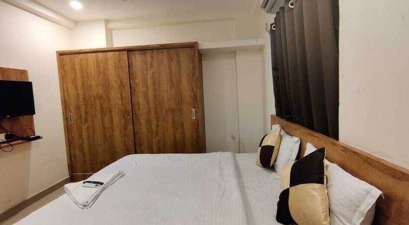 Szálloda Iroomz P Homes