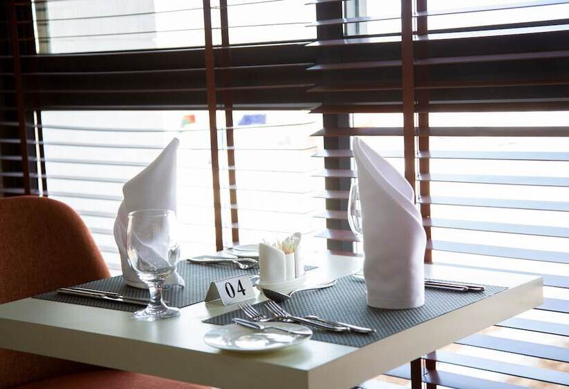 هتل Petra Moon Luxury