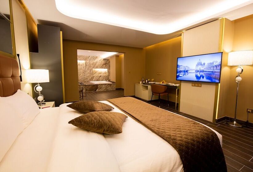 هتل Petra Moon Luxury