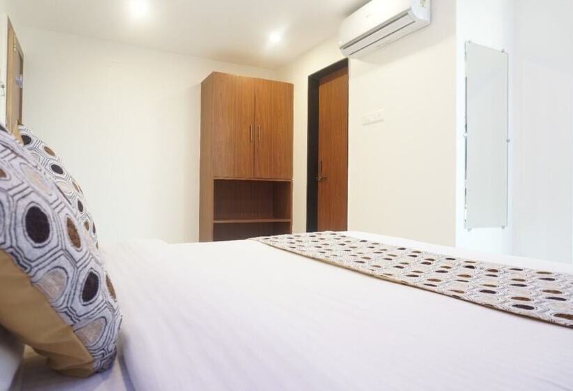 בית מלון כפרי Satkar Inn