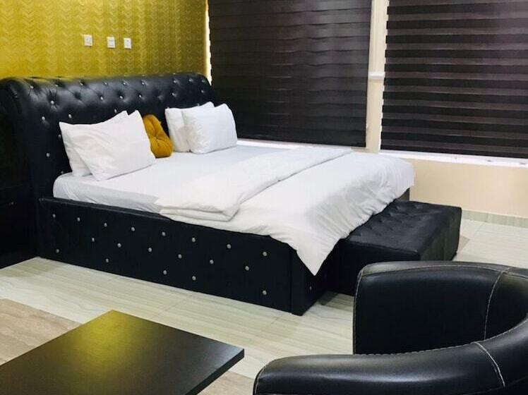 호텔 T Golden Villa