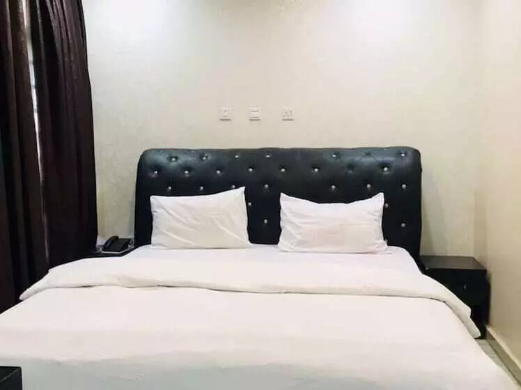 هتل T Golden Villa