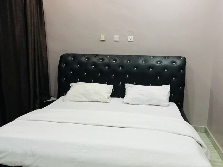 호텔 T Golden Villa