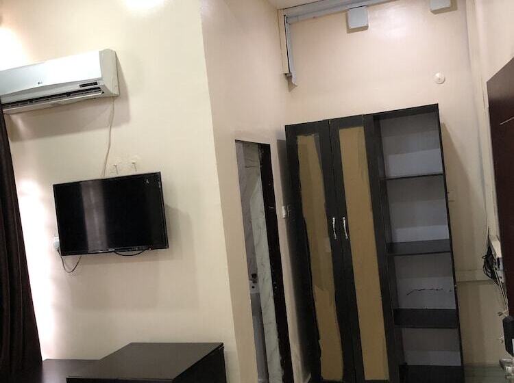 호텔 T Golden Villa