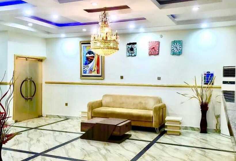 호텔 T Golden Villa