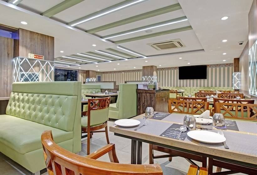 בית מלון כפרי Treebo Usha Vasivi Alipiri Road, 2 Km From Tirupati Central Bus Station