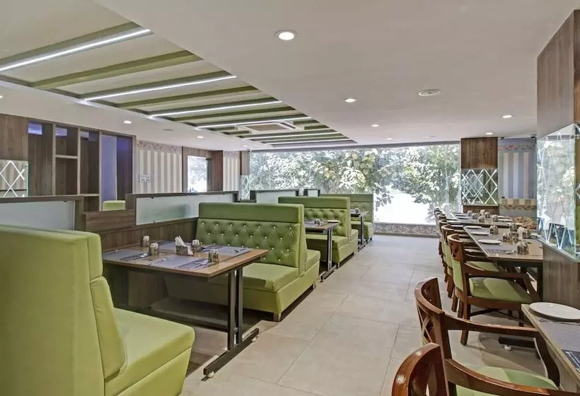 Hotelli Treebo Usha Vasivi Alipiri Road, 2 Km From Tirupati Central Bus Station