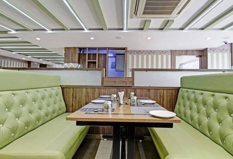 בית מלון כפרי Treebo Usha Vasivi Alipiri Road, 2 Km From Tirupati Central Bus Station