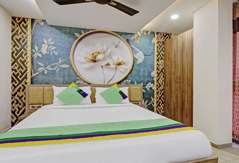 בית מלון כפרי Treebo Usha Vasivi Alipiri Road, 2 Km From Tirupati Central Bus Station