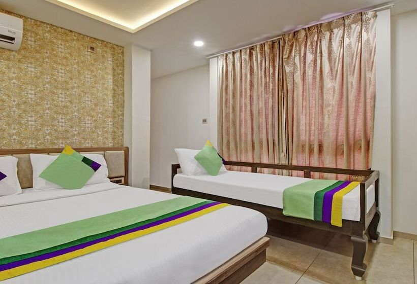 בית מלון כפרי Treebo Usha Vasivi Alipiri Road, 2 Km From Tirupati Central Bus Station