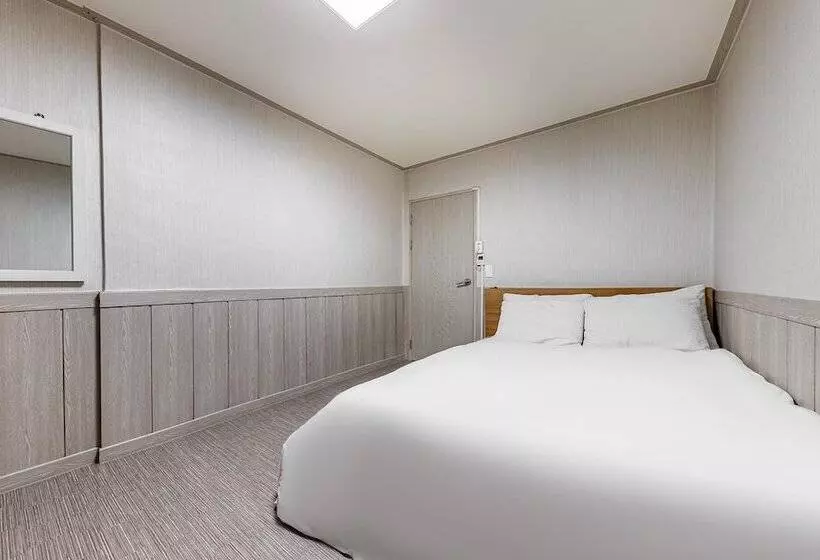 Jecheon Cello Motel
