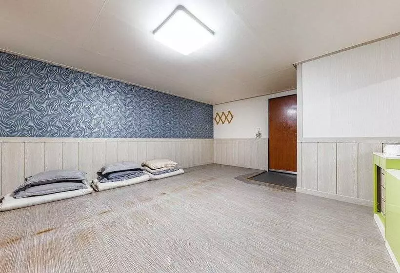 Jecheon Cello Motel