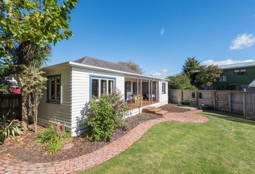 Morning Bloom Cottage Bed And Breakfast