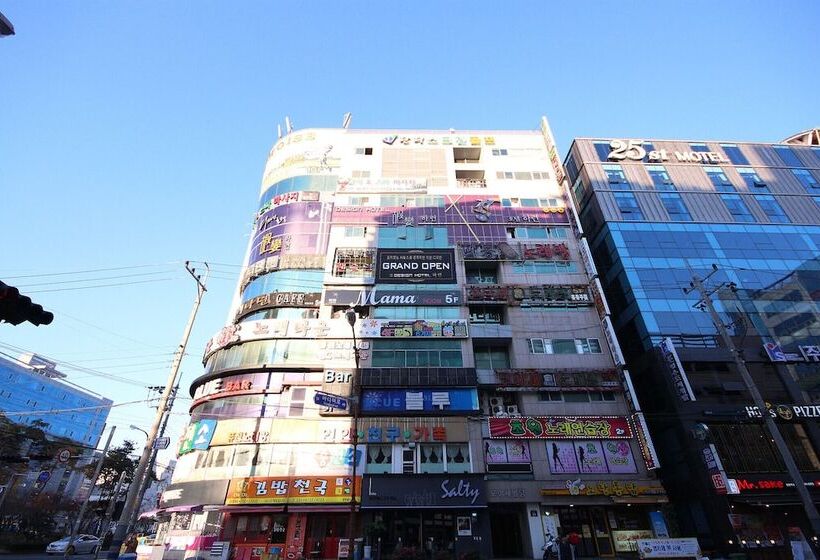 汽车旅馆 Changwon Haryeon Design