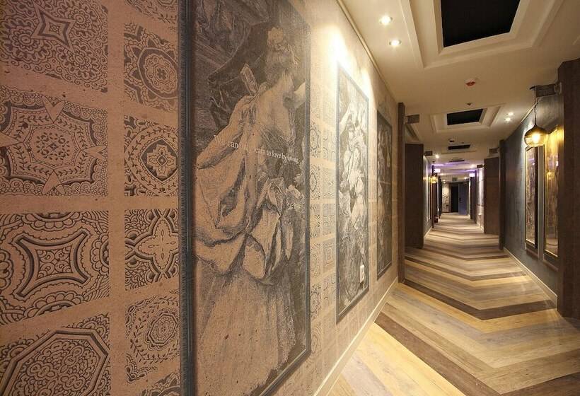 Motel Changwon Haryeon Design