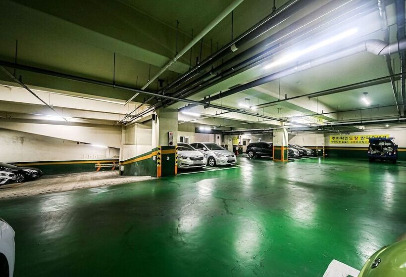 汽车旅馆 Changwon Haryeon Design