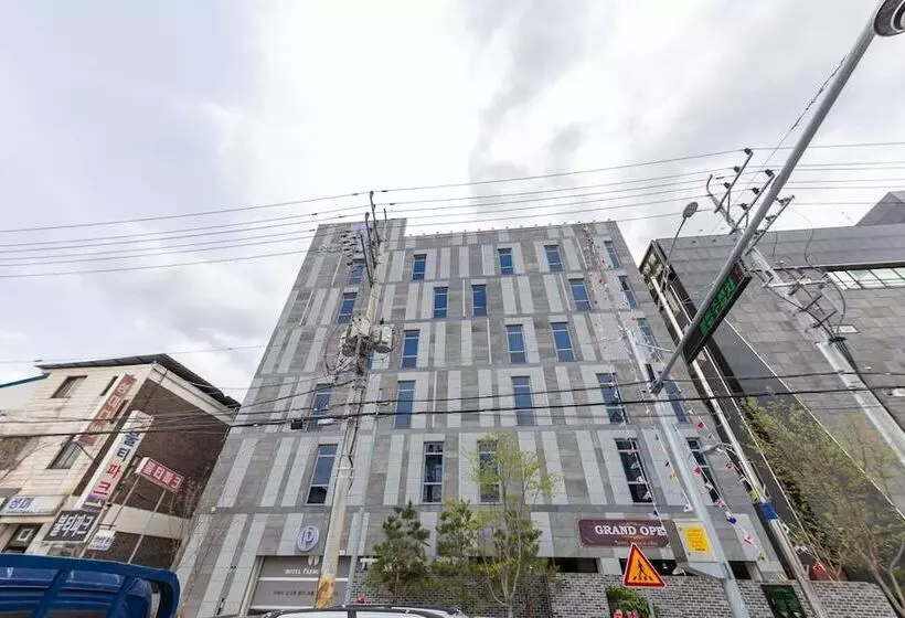モーテル Cheongju French Code
