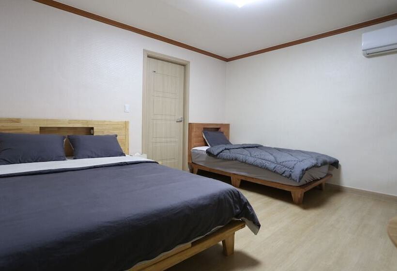 Oceanview Motel Sokcho