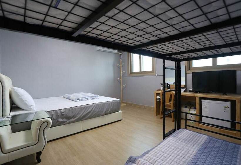 Oceanview Motel Sokcho