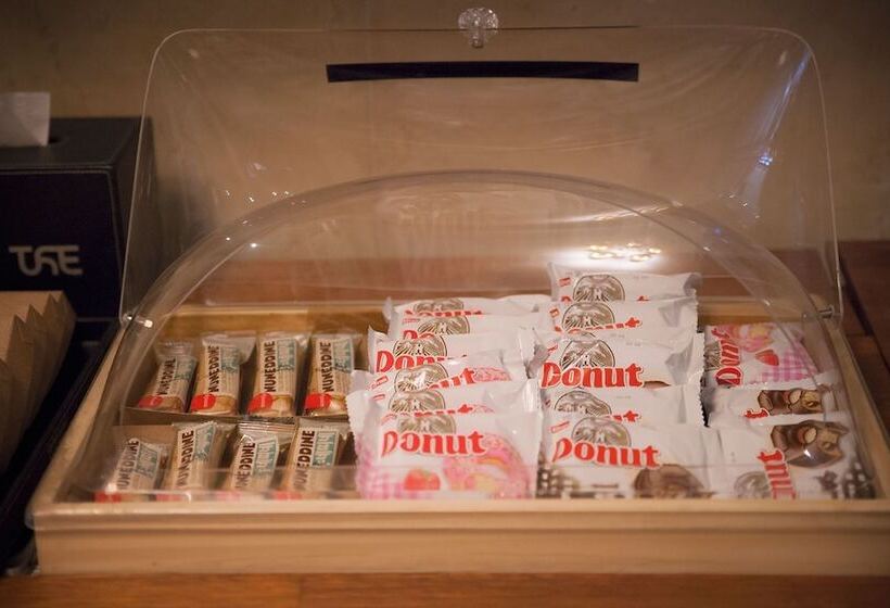 מוטל Suwon Mangpo Station The