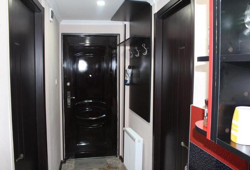 پانسیون Guest House Anano