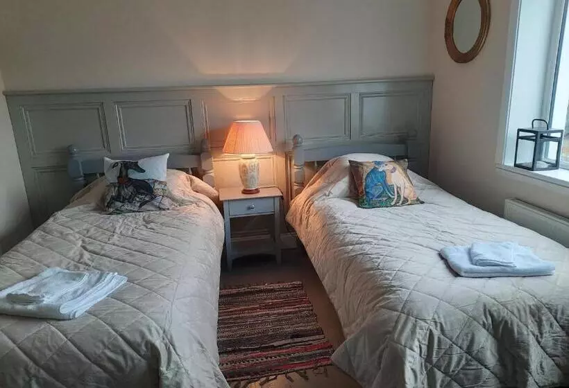 ペンション Heather House On The Wild Atlantic Way