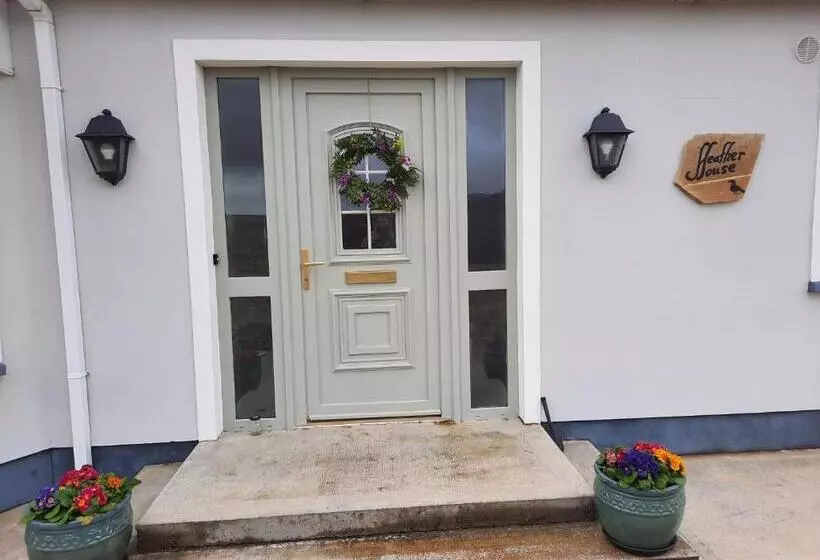 ペンション Heather House On The Wild Atlantic Way