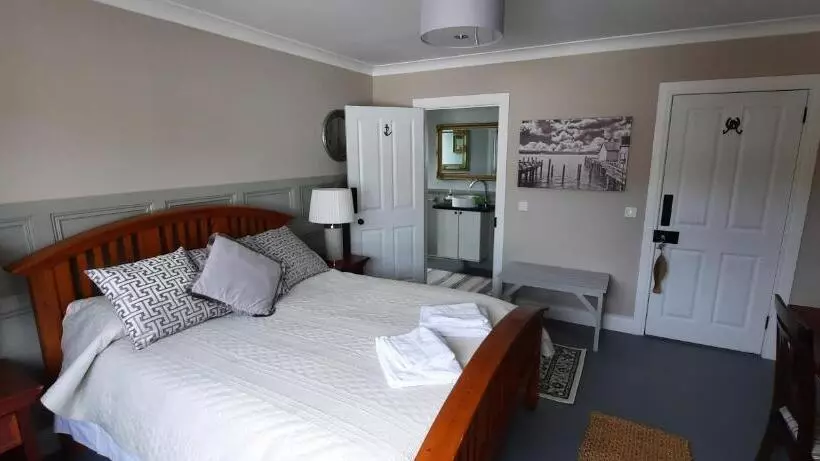 ペンション Heather House On The Wild Atlantic Way