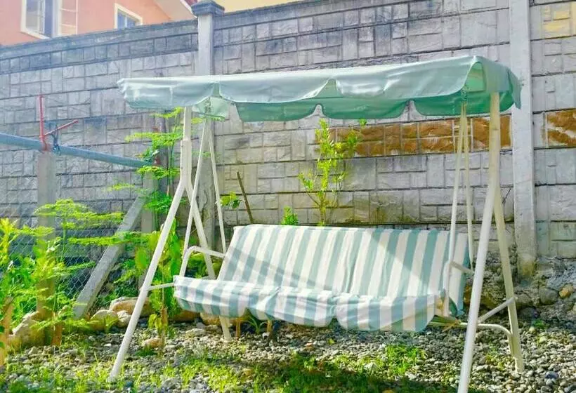 ペンション Jireh’s Guests Home