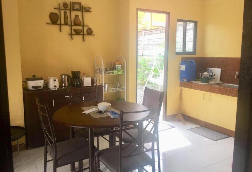 Pensione Jireh’s Guests Home