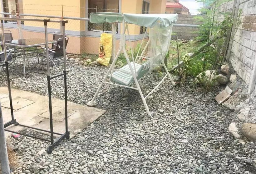 ペンション Jireh’s Guests Home