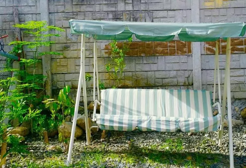 ペンション Jireh’s Guests Home